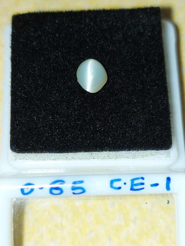 0.85 Carat Natural Cats Eye Stone