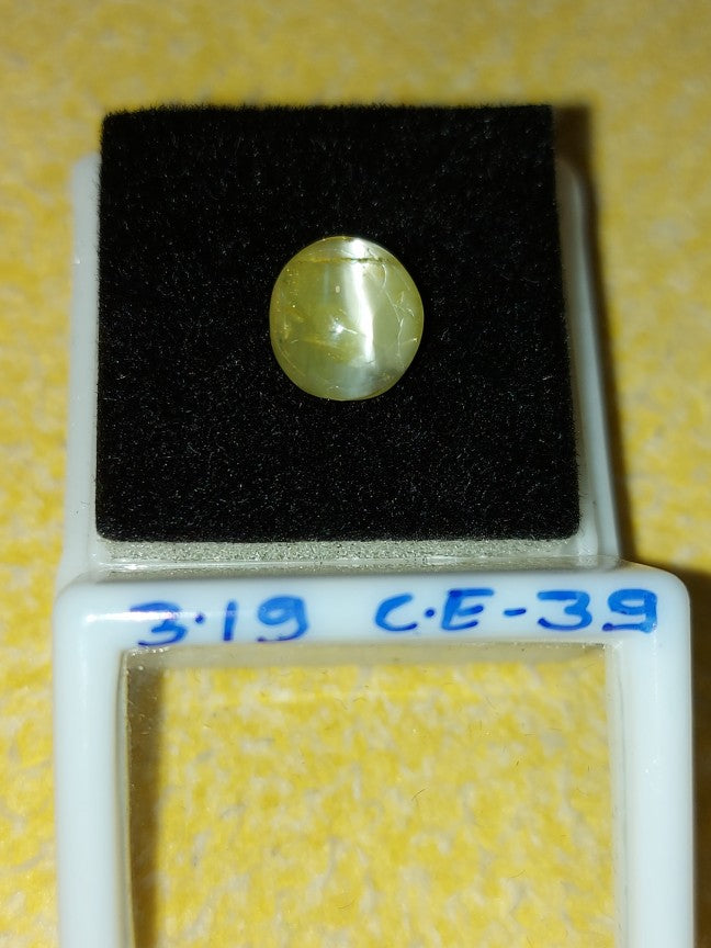 3.19 Carat Natural Cats Eye Stone