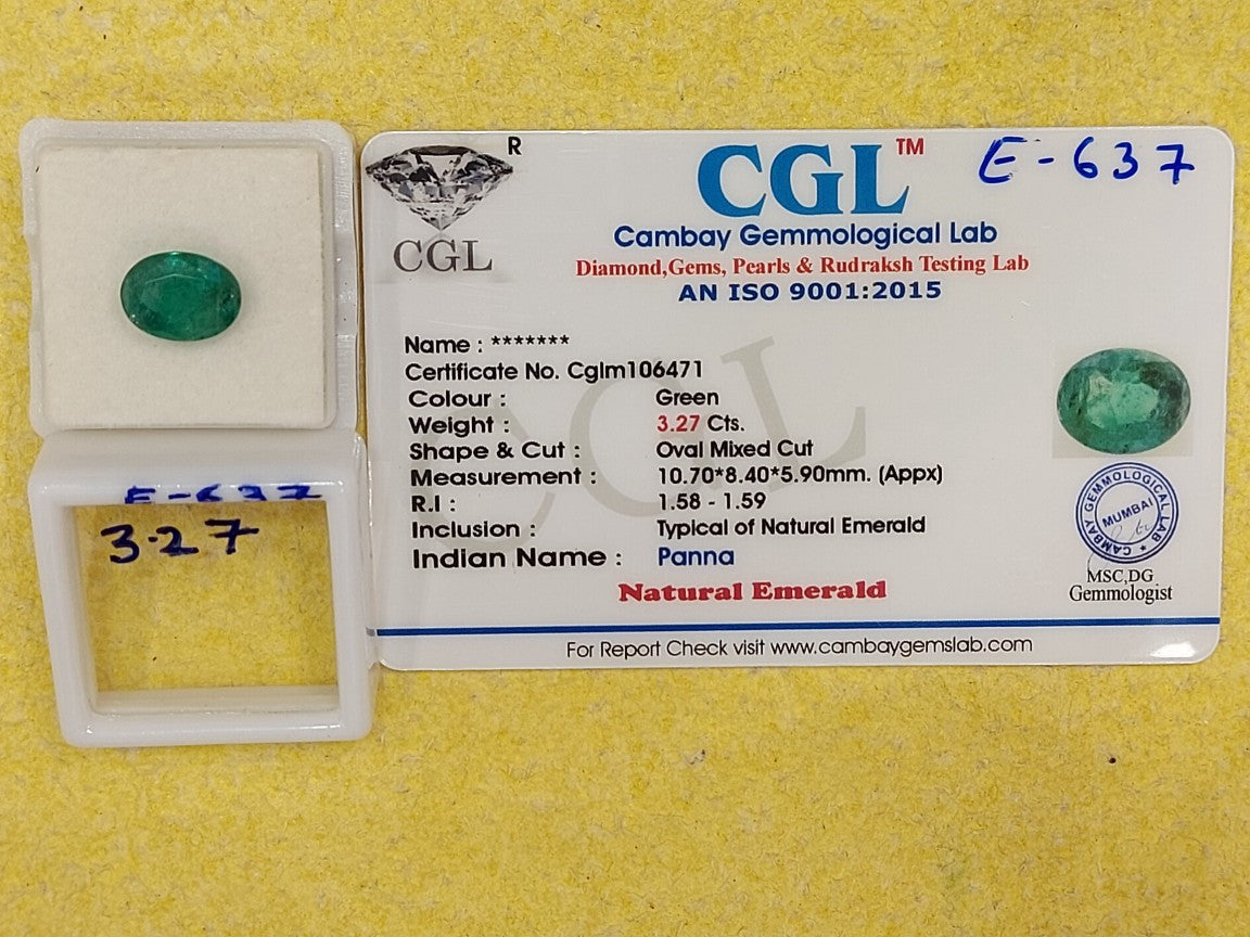 3.27 Carat Natural Emerald Stone