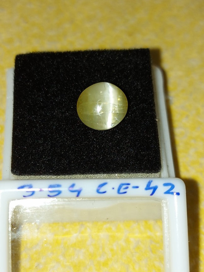 3.54 Carat Natural Cats Eye Stone