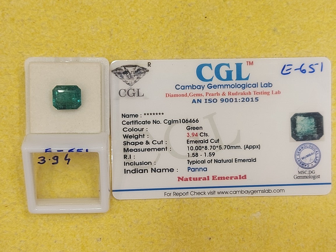 3.94 Carat Natural Emerald Stone