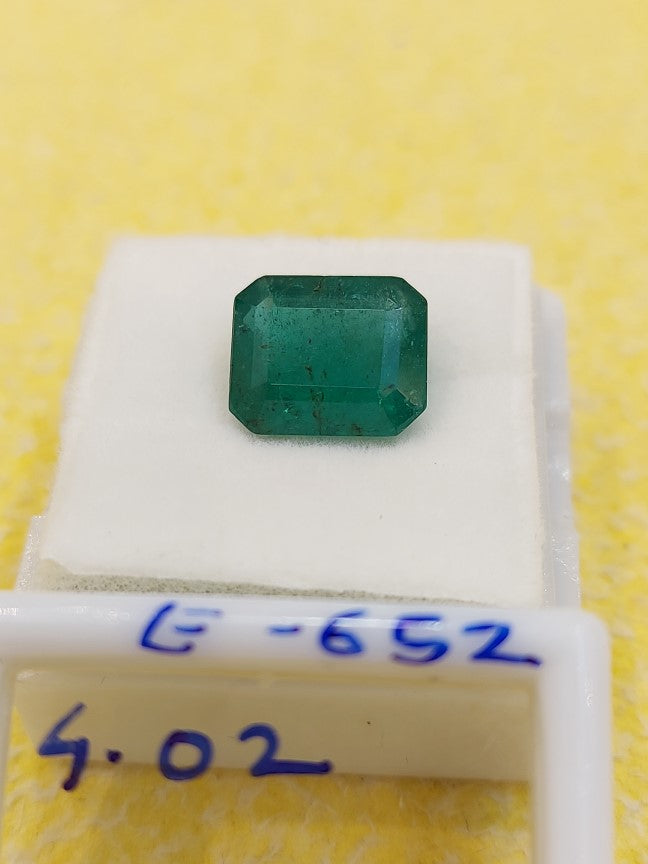 4.02 Carat Natural Emerald Stone