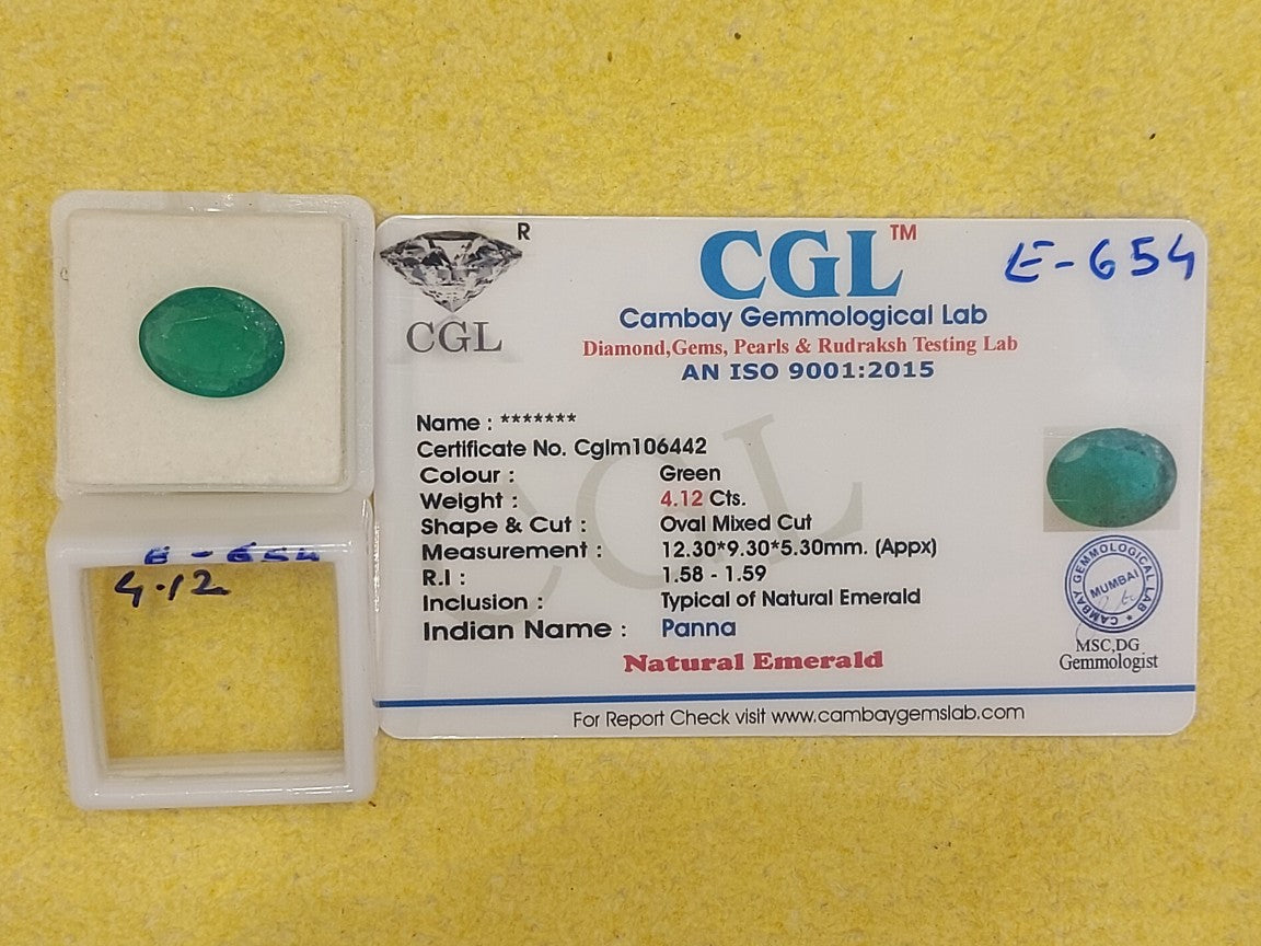 4.12 Carat Natural Emerald Stone