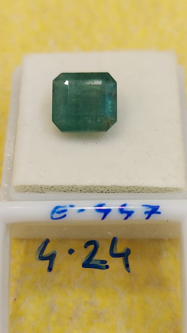 4.24 Carat Natural Emerald Stone