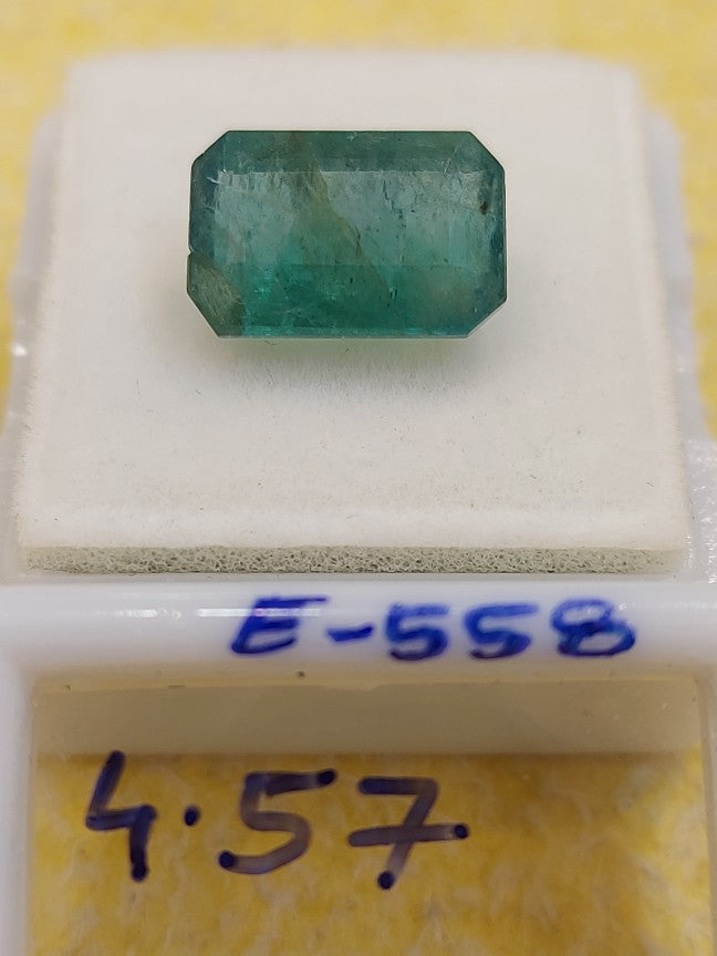 4.57 Carat Natural Emerald Stone