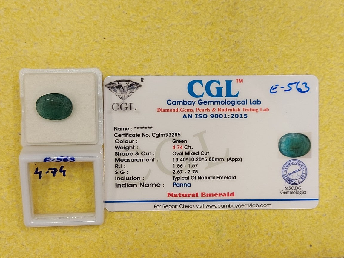 4.74 Carat Natural Emerald Stone