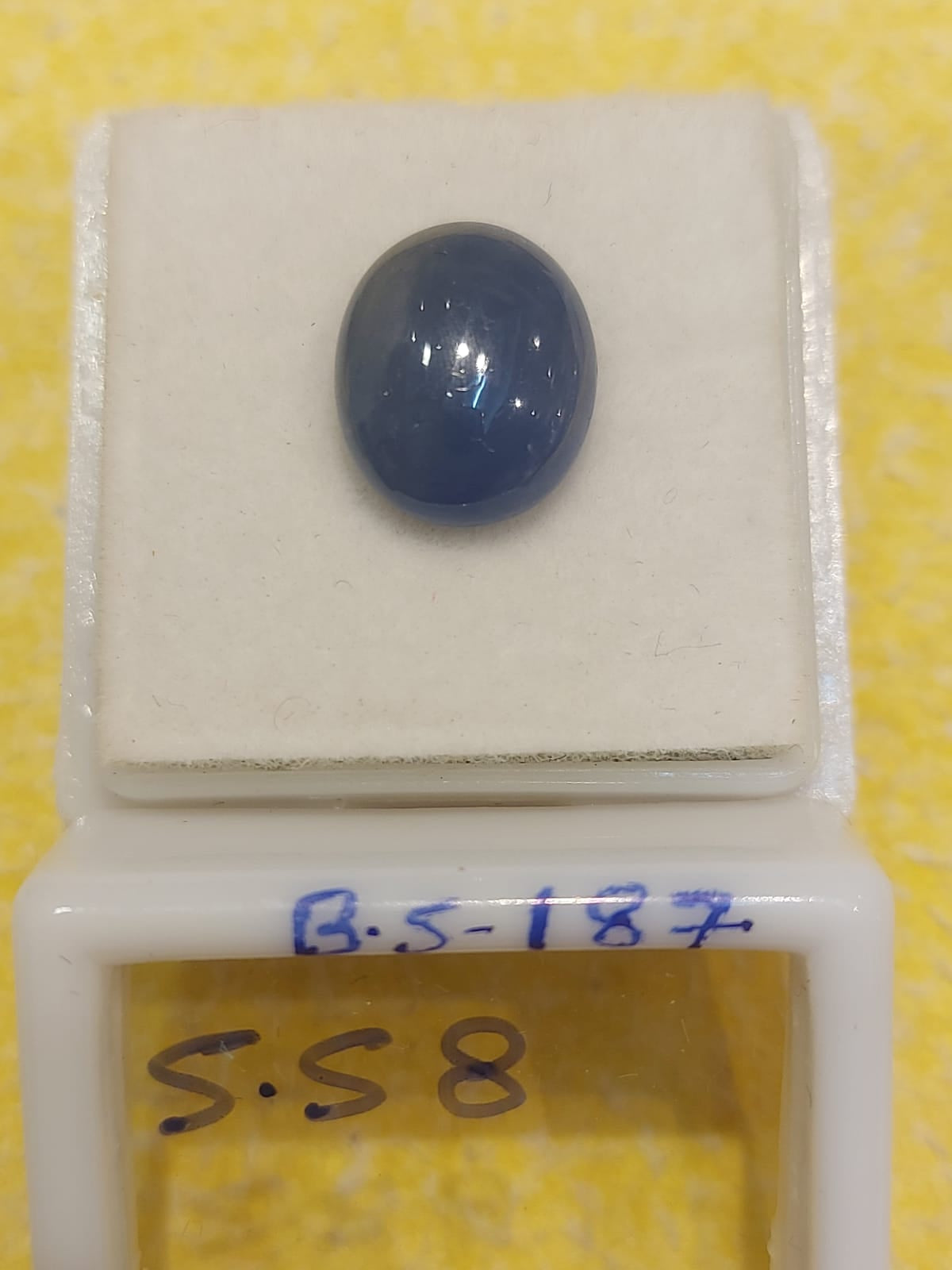 5.58 Carat Natural Blue Sapphire Stone