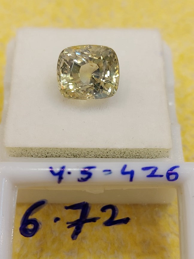 6.72 Carat Natural Yellow Sapphire Stone