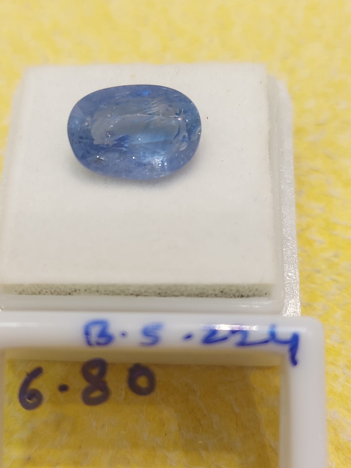 6.80 Carat Natural Blue Sapphire Stone