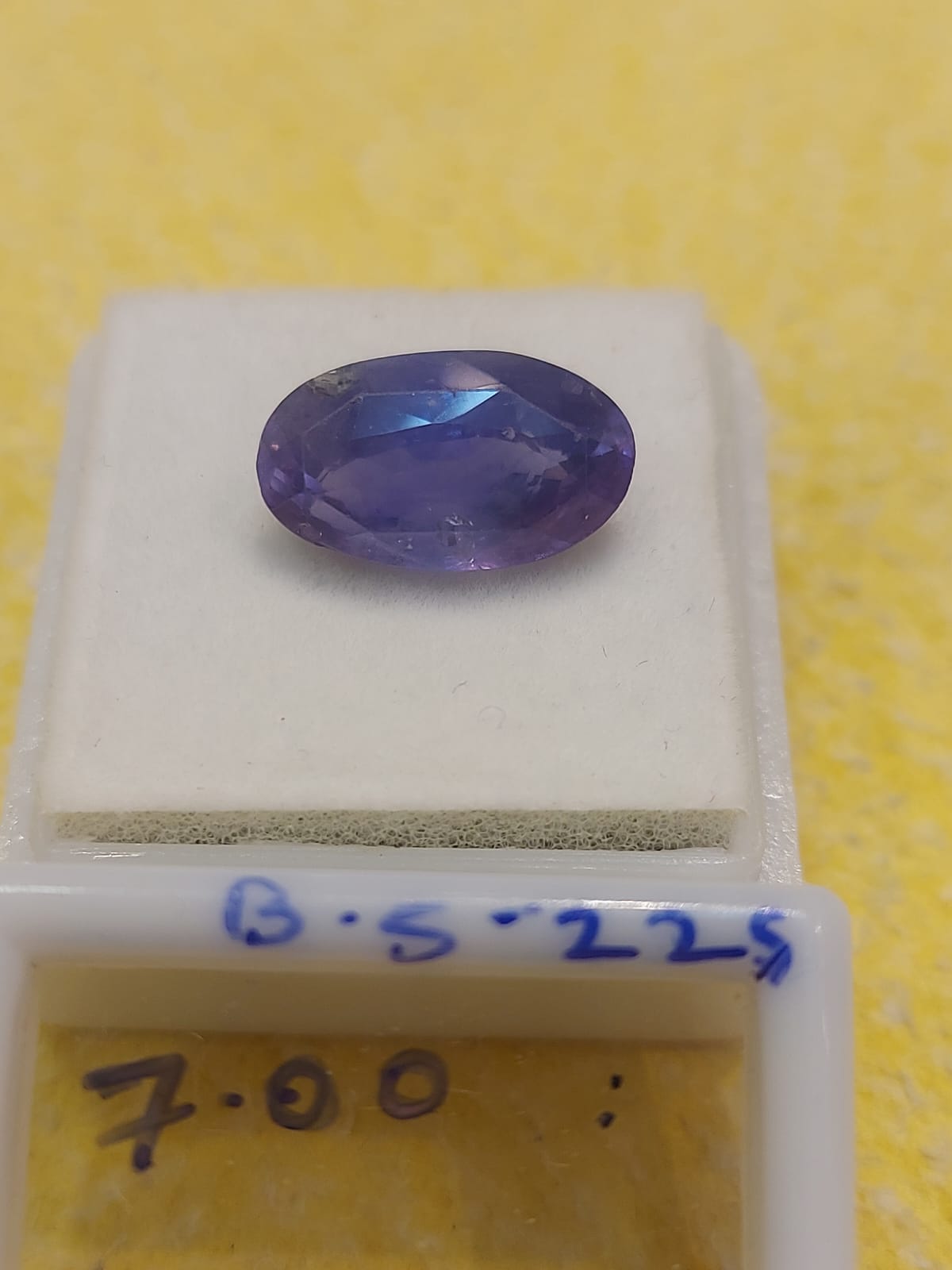 7.00 Carat Natural Blue Sapphire Stone