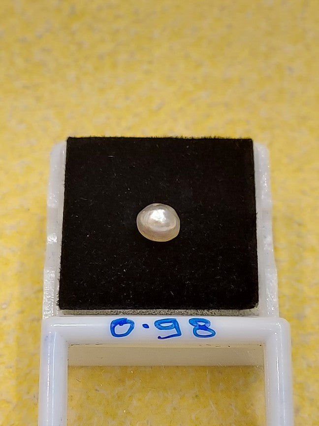 0.98 Carat Natural Pearl
