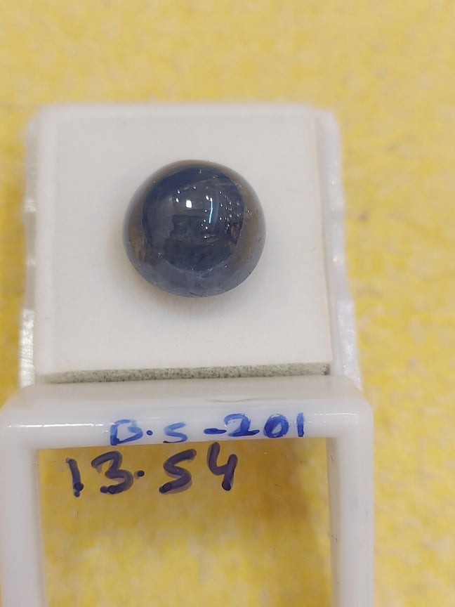 13.54 Carat Natural Blue Sapphire Stone