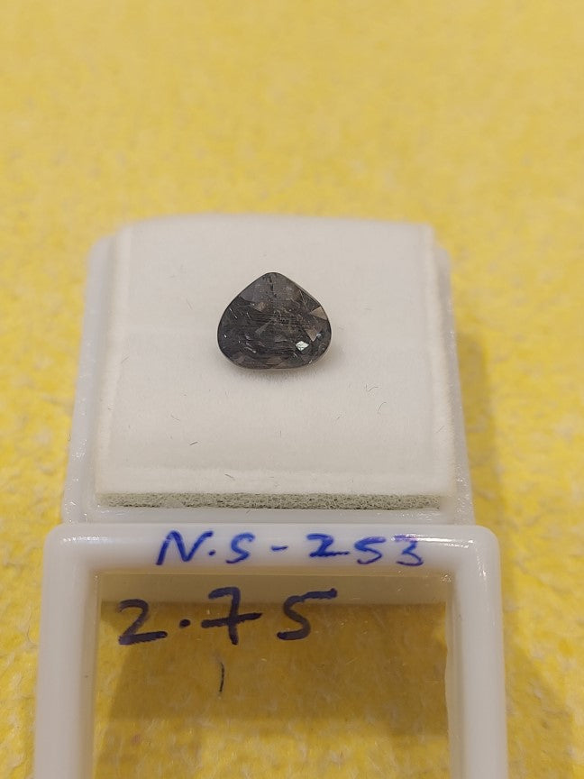 2.75 Carat Natural Blue Sapphire Stone