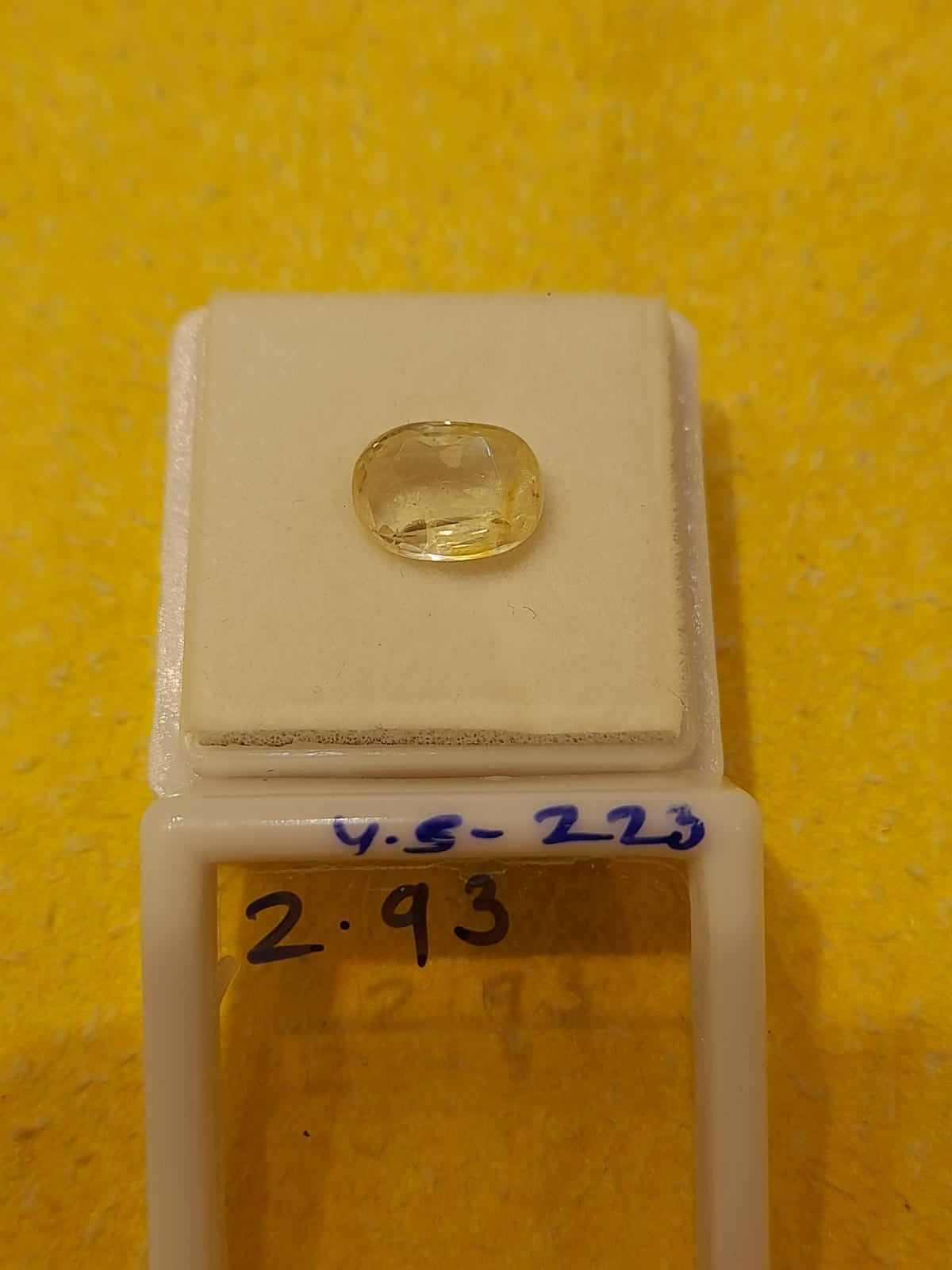2.93 Carat Natural Yellow Sapphire Stone