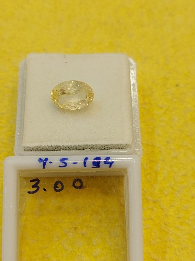 3.00 Y.S-194 Carat Natural Yellow Sapphire Stone