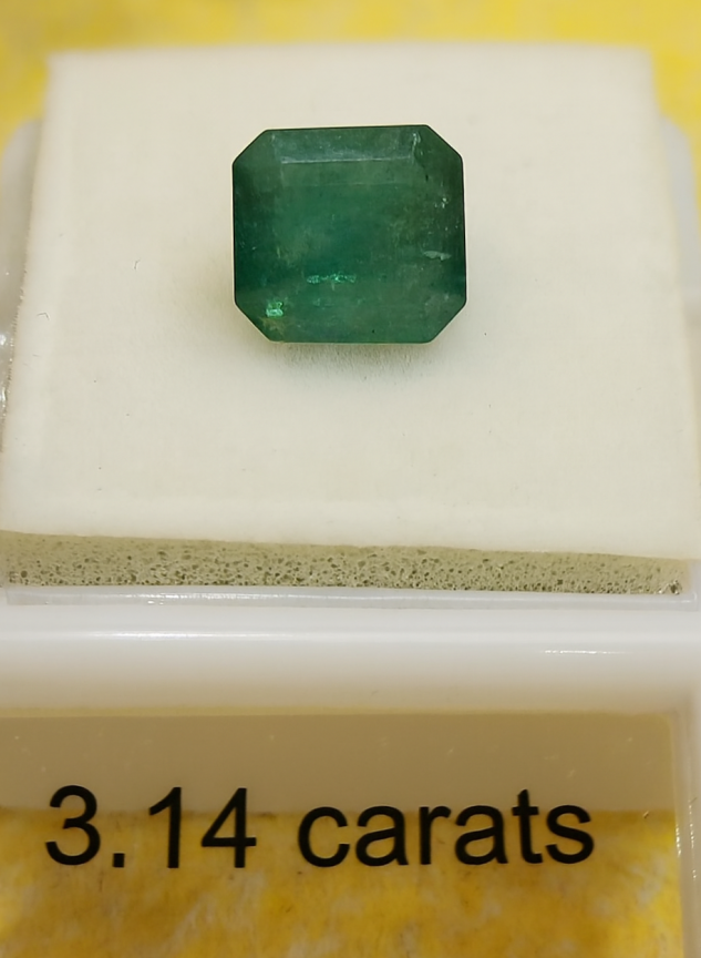 3.14	Carat Natural Emerald Stone