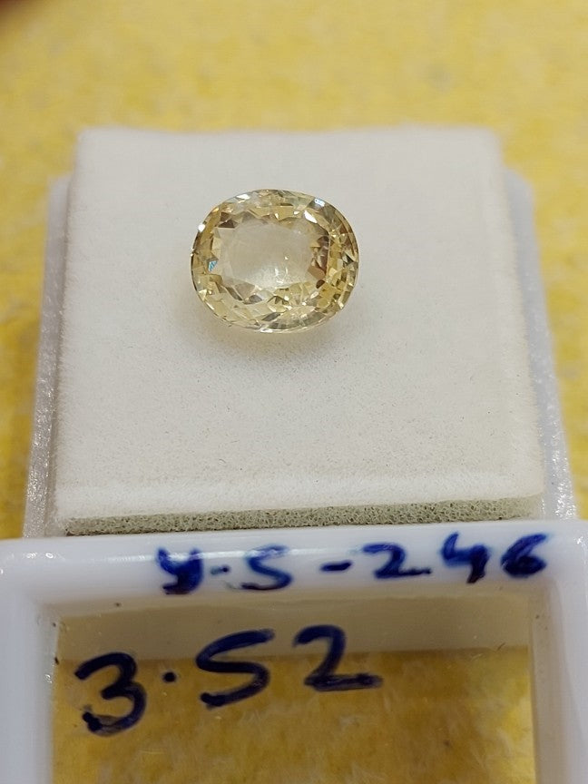 3.52 Carat Natural Yellow Sapphire Stone
