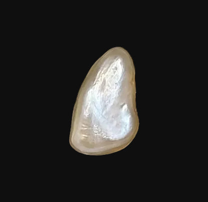 3.68 Carat Natural Basra Pearl