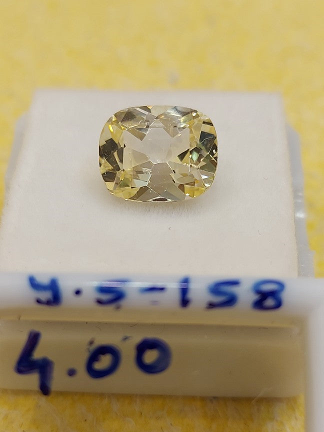 4.00 Y.S-158 Carat Natural Yellow Sapphire Stone
