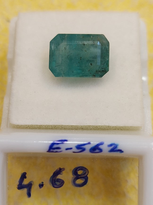 4.68 Carat Natural Emerald Stone