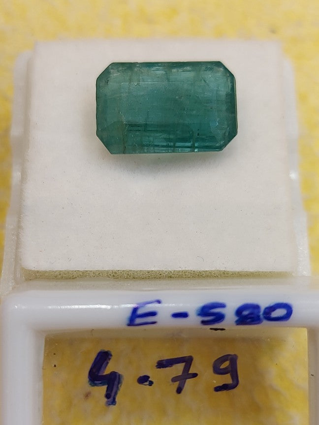 4.79 Carat Natural Emerald Stone