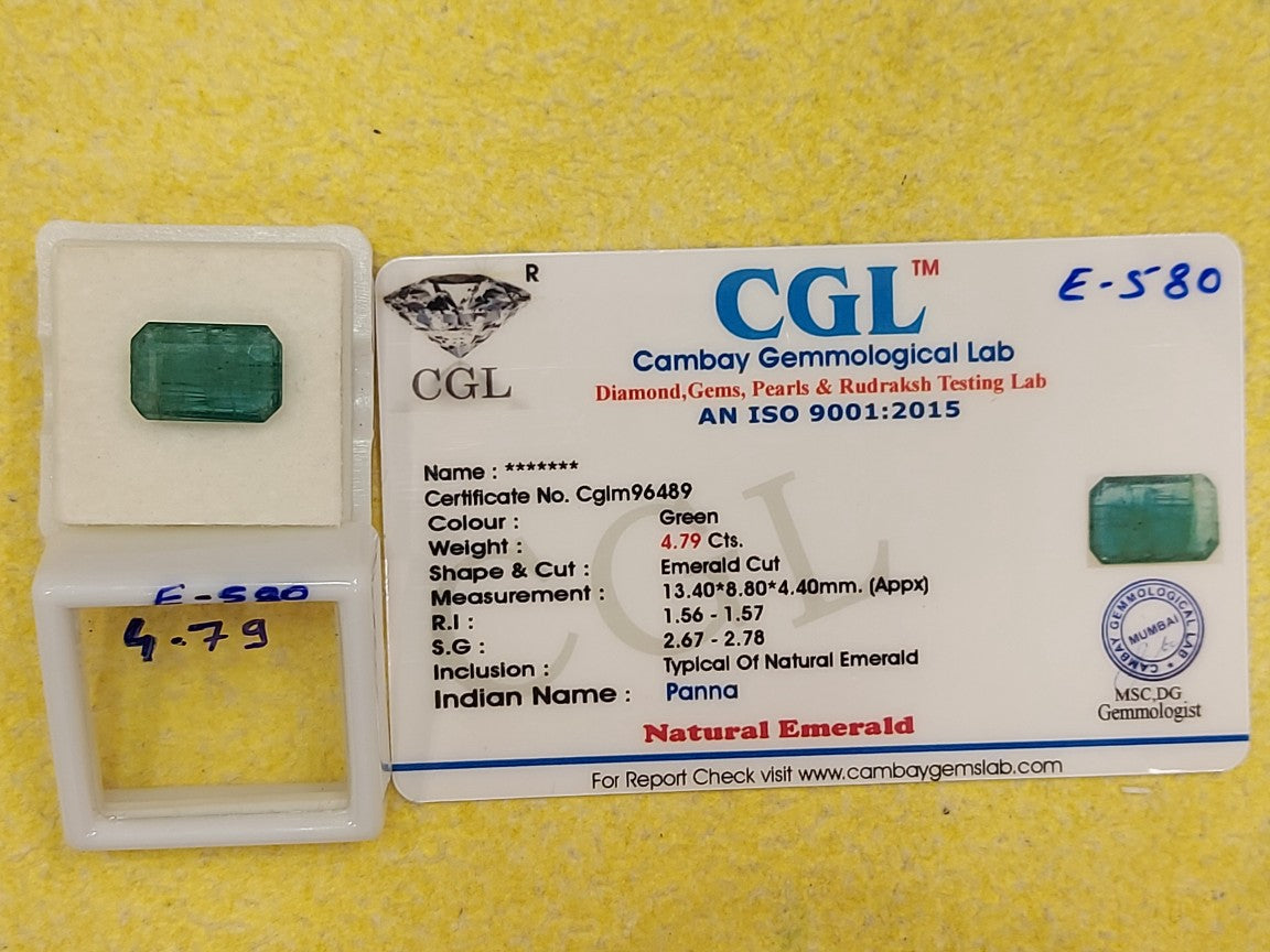 4.79 Carat Natural Emerald Stone