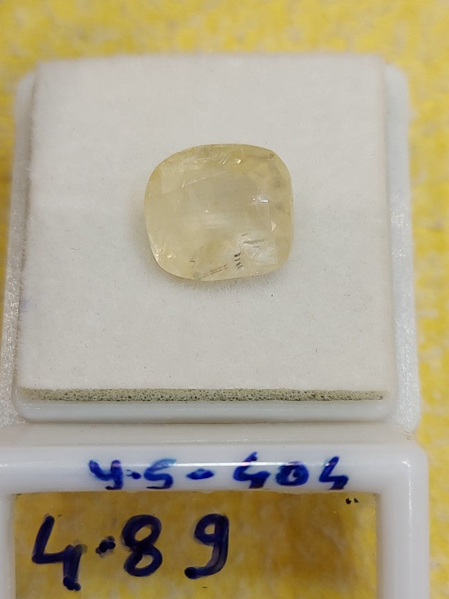 4.89 Carat Natural Yellow Sapphire Stone