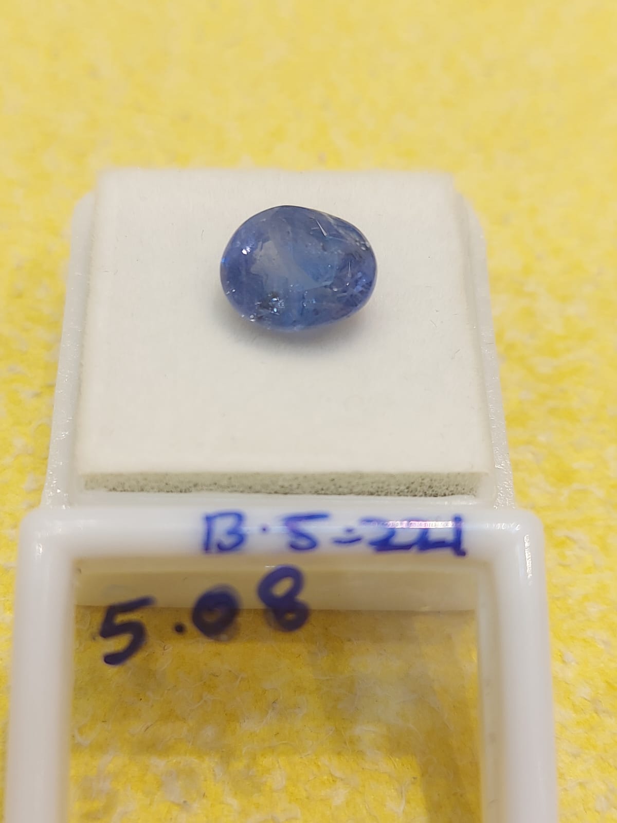 5.08 Carat Natural Blue Sapphire Stone