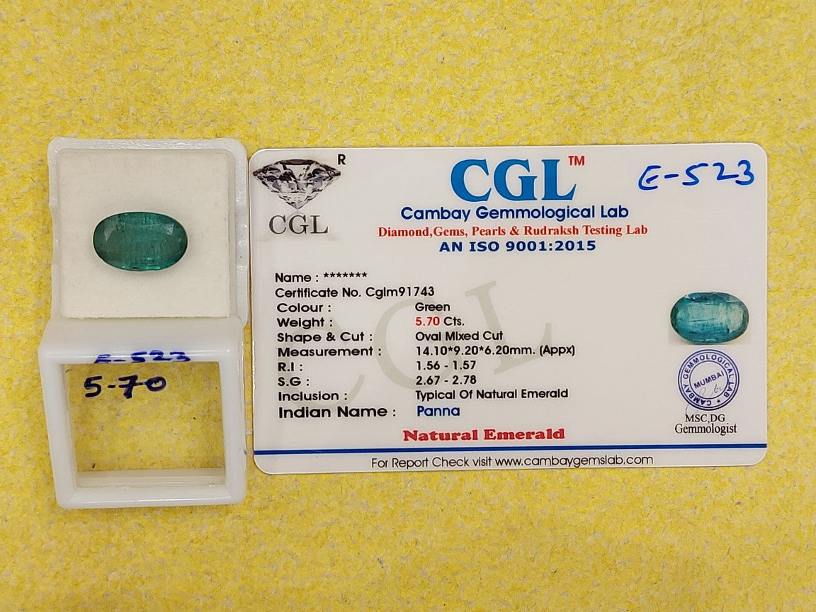 5.70	Carat Natural Emerald Stone