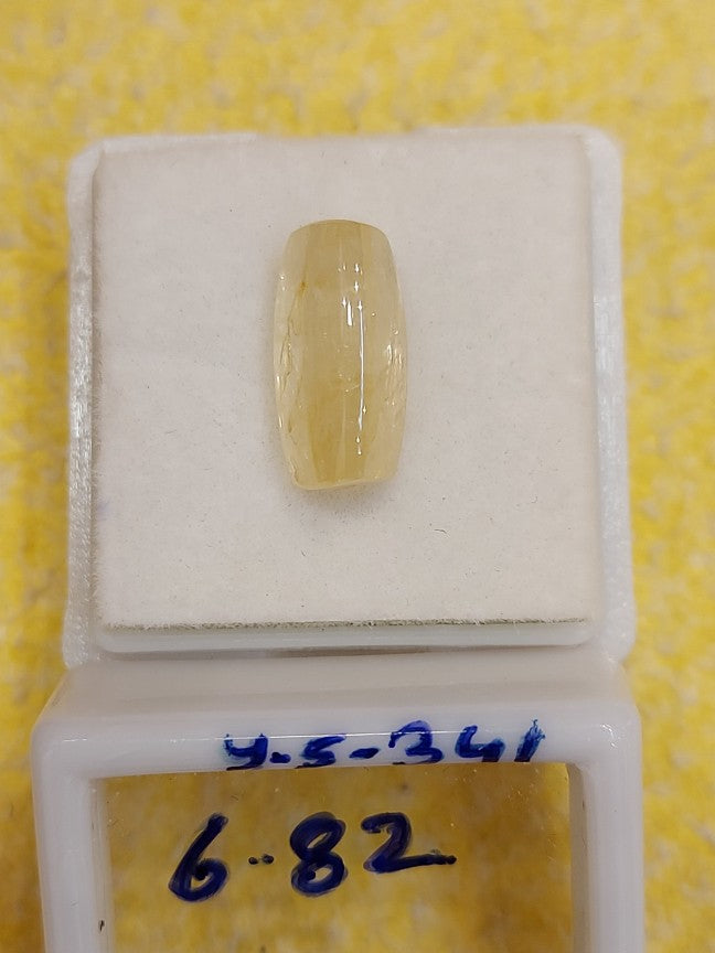 6.82 Carat Natural Yellow Sapphire Stone