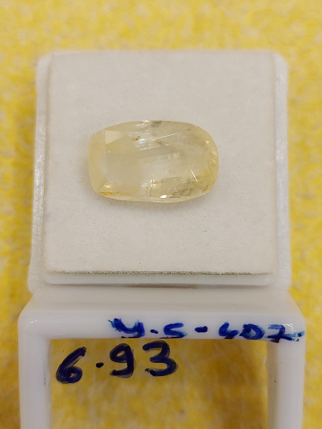 6.93 Carat Natural Yellow Sapphire Stone