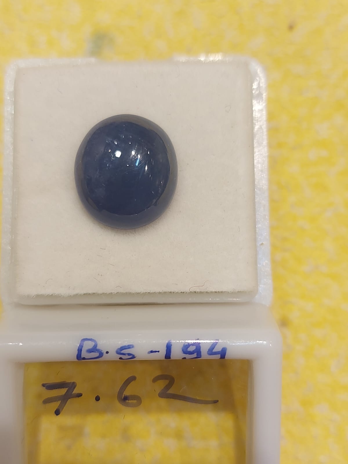 7.62 Carat Natural Blue Sapphire Stone