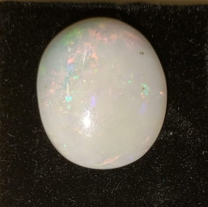 7.65 Carat Natural Opal Stone