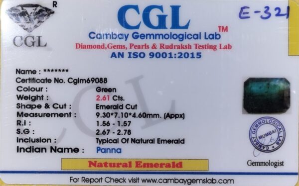 2.61 Carat Natural Emerald stone - Image 2